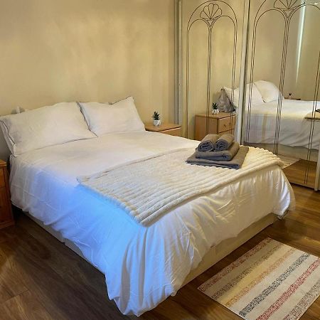 Single And Doubles Rooms Close To Central London Ngoại thất bức ảnh
