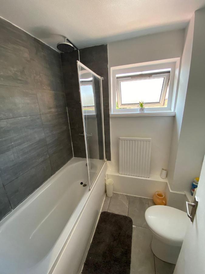 Single And Doubles Rooms Close To Central London Ngoại thất bức ảnh