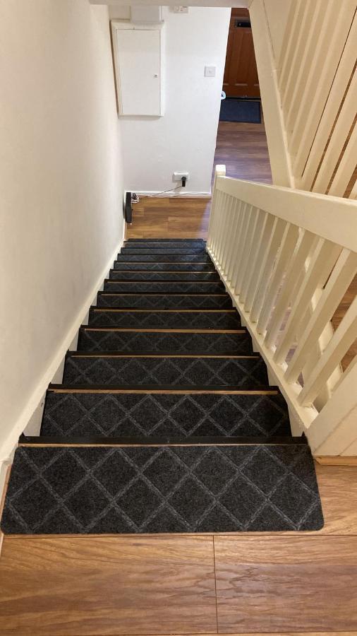 Single And Doubles Rooms Close To Central London Ngoại thất bức ảnh